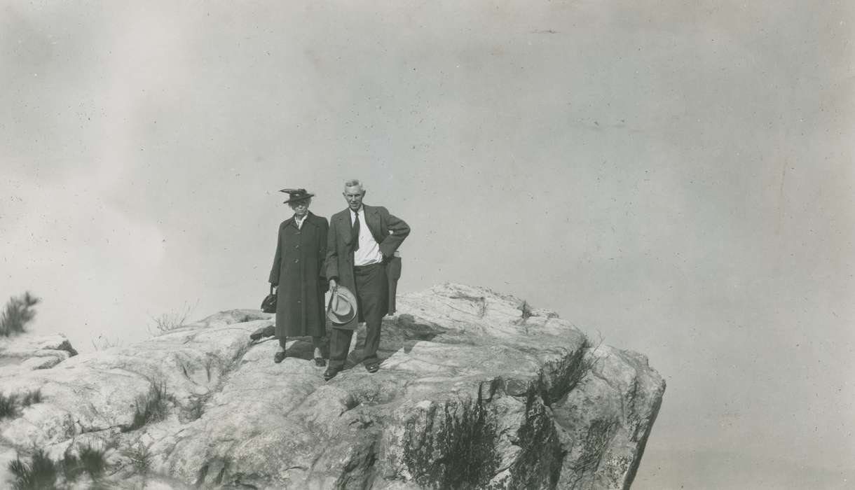 Portraits - Group, Travel, history of Iowa, Iowa History, Lookout Mountain, GA, cliff, rock, Iowa, McMurray, Doug