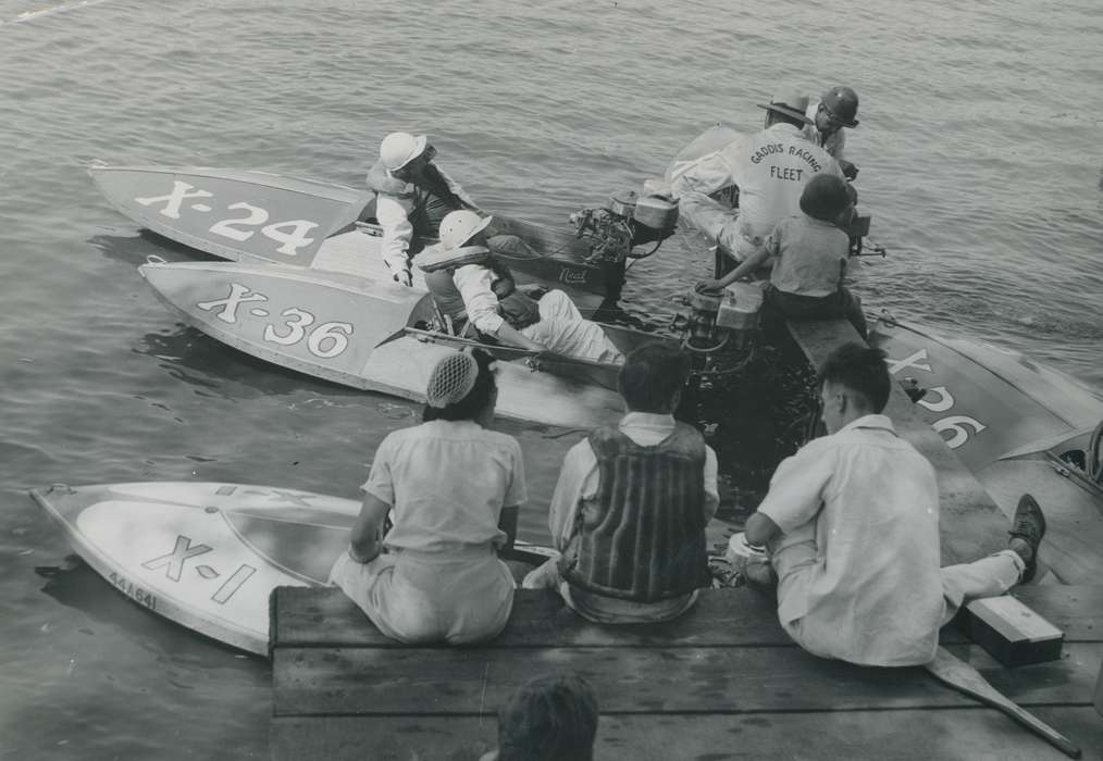 history of Iowa, boat racing, Waverly Public Library, Iowa, Motorized Vehicles, Outdoor Recreation, Bremer County, IA, Iowa History, Sports, correct date needed, Lakes, Rivers, and Streams, cedar river