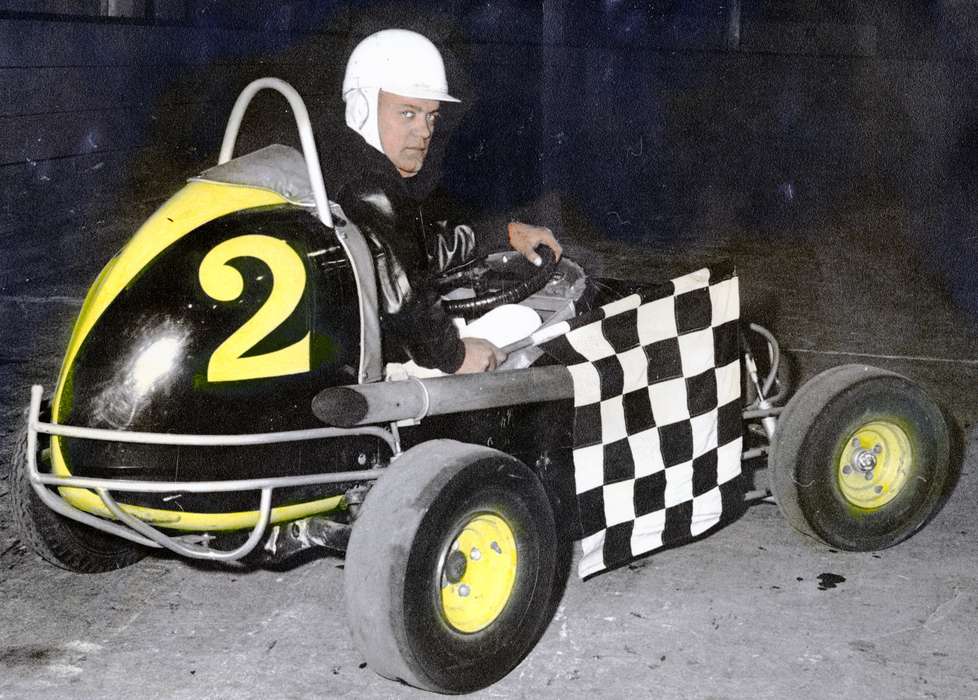 race car, car, Waterloo, IA, Iowa History, Iowa, Motorized Vehicles, Volgarino, Jim, flag, Entertainment, tunis speedway, racecar, history of Iowa