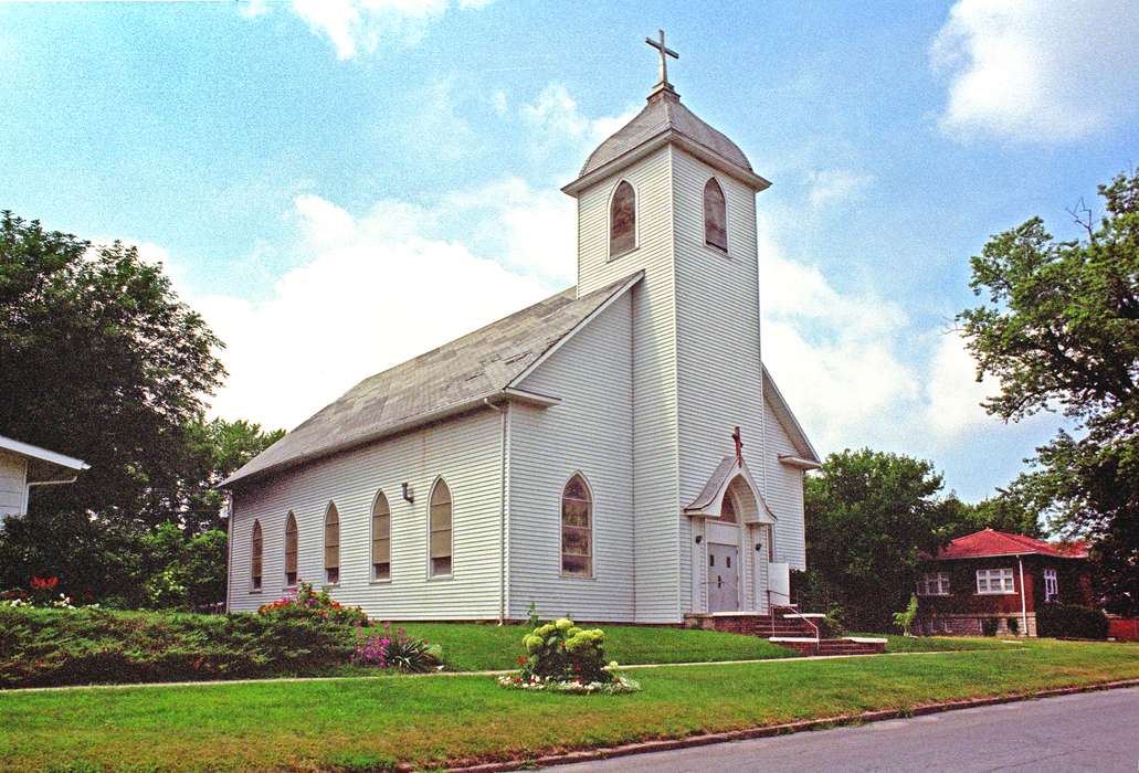 history of Iowa, Religious Structures, Iowa History, Lemberger, LeAnn, Eldon, IA, cross, Iowa, Cities and Towns, church, flower, stained glass