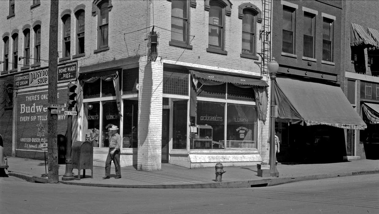 Main Streets & Town Squares, history of Iowa, Iowa History, Ottumwa, IA, Lemberger, LeAnn, Businesses and Factories, confectioner, mailbox, donut, Iowa, Cities and Towns, fire hydrant, Food and Meals