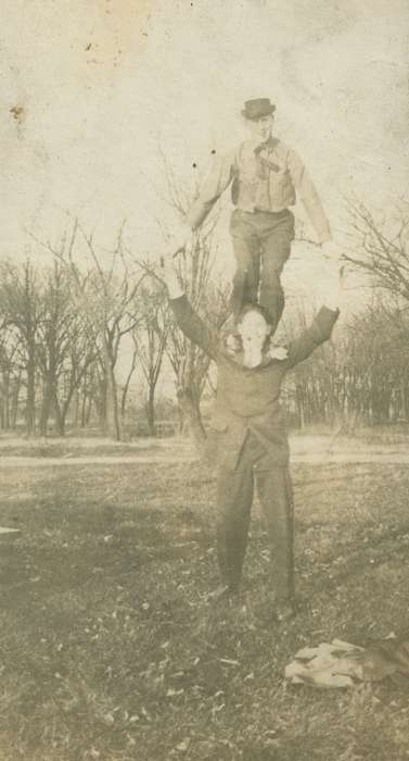 Portraits - Group, history of Iowa, Iowa History, IA, stunt, Iowa, LeQuatte, Sue, Leisure