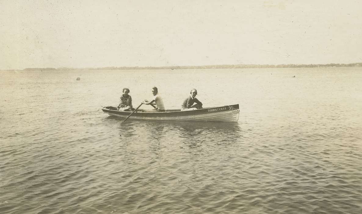 Portraits - Group, Iowa History, Iowa, Clear Lake, IA, McMurray, Doug, Outdoor Recreation, rowing, boat, Leisure, history of Iowa