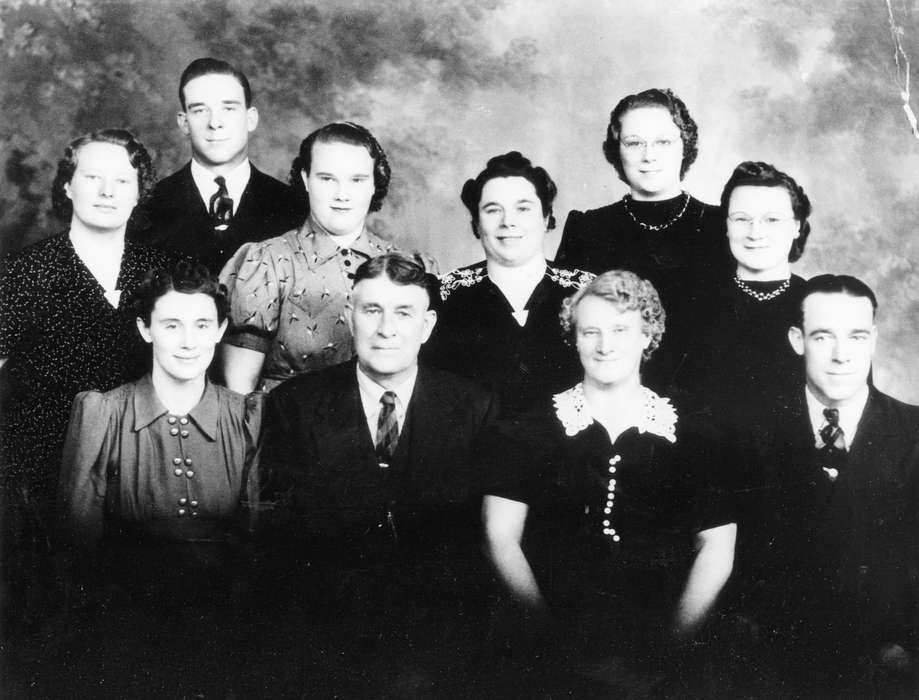 Portraits - Group, Walker, Erik, Cedar Falls, IA, history of Iowa, Iowa, Iowa History, Families