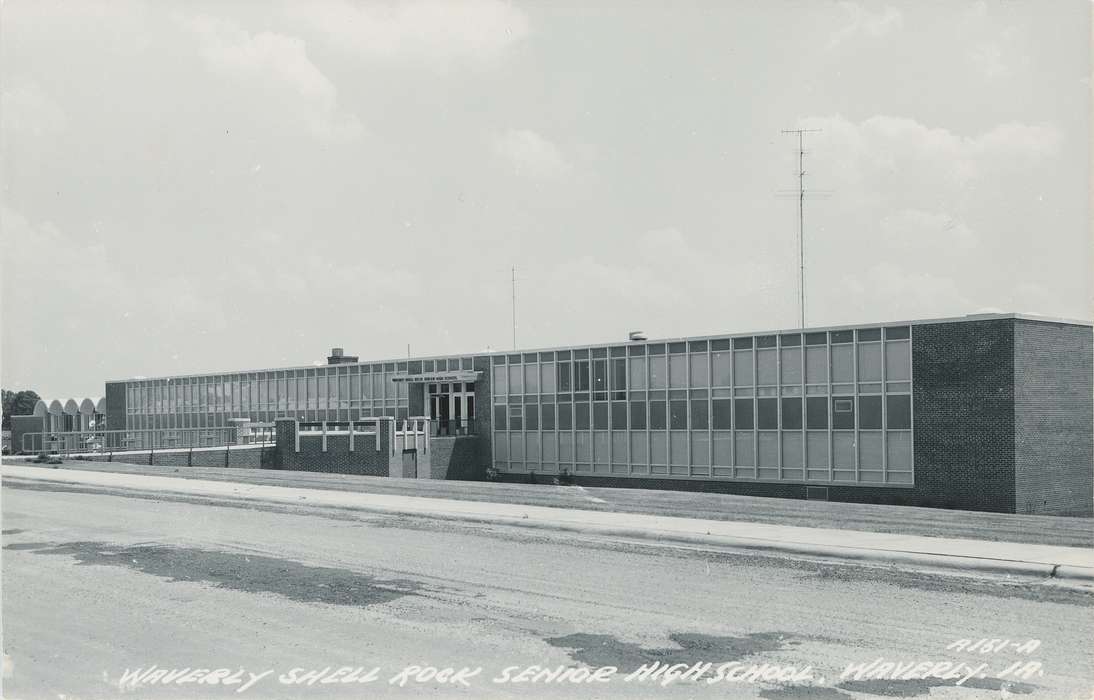 Businesses and Factories, brick building, Iowa History, Iowa, Schools and Education, Waverly Public Library, landscape, high school, Waverly, IA, history of Iowa, Landscapes