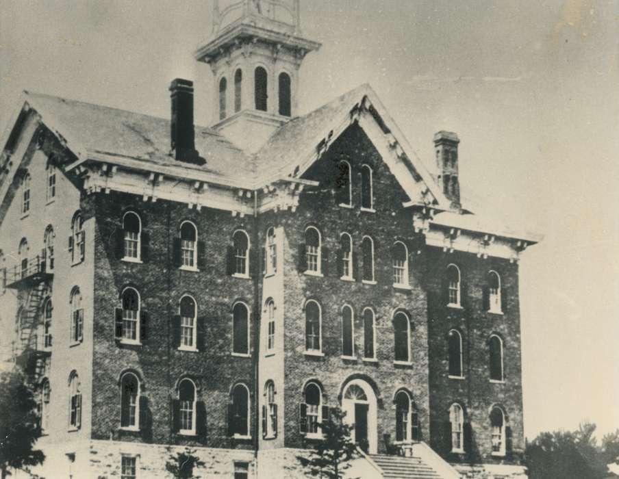 history of Iowa, Iowa, university of northern iowa, central hall, uni, Iowa History, iowa state teachers college, University of Northern Iowa Museum, Cedar Falls, IA