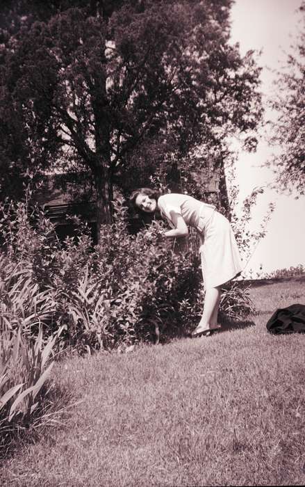 history of Iowa, Iowa History, Iowa, Lyon, Howard, Orange City, IA, garden, Portraits - Individual