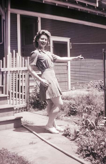 history of Iowa, Iowa History, Orange City, IA, garden, Iowa, Lyon, Howard, Homes, Portraits - Individual