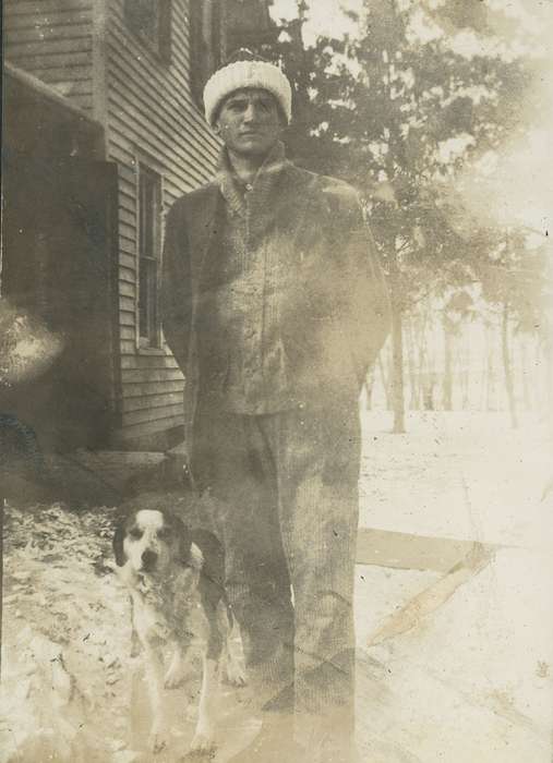 Animals, Portraits - Individual, Iowa History, Iowa, IA, dog, Neessen, Ben, stocking hat, snow, sweater, history of Iowa