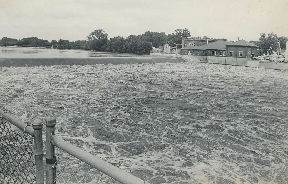 history of Iowa, Landscapes, Waverly Public Library, Waverly, IA, Iowa, Iowa History, Floods, dam, Lakes, Rivers, and Streams, cedar river