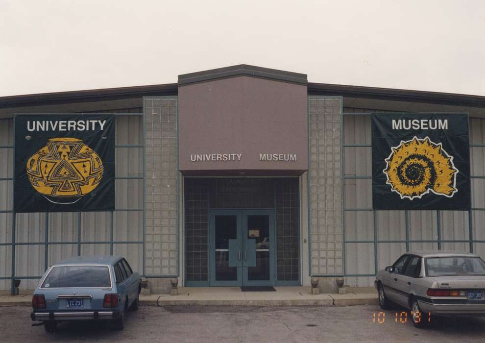 museum, history of Iowa, Iowa, university of northern iowa, uni, Iowa History, Schools and Education, University of Northern Iowa Museum, Cedar Falls, IA, cars