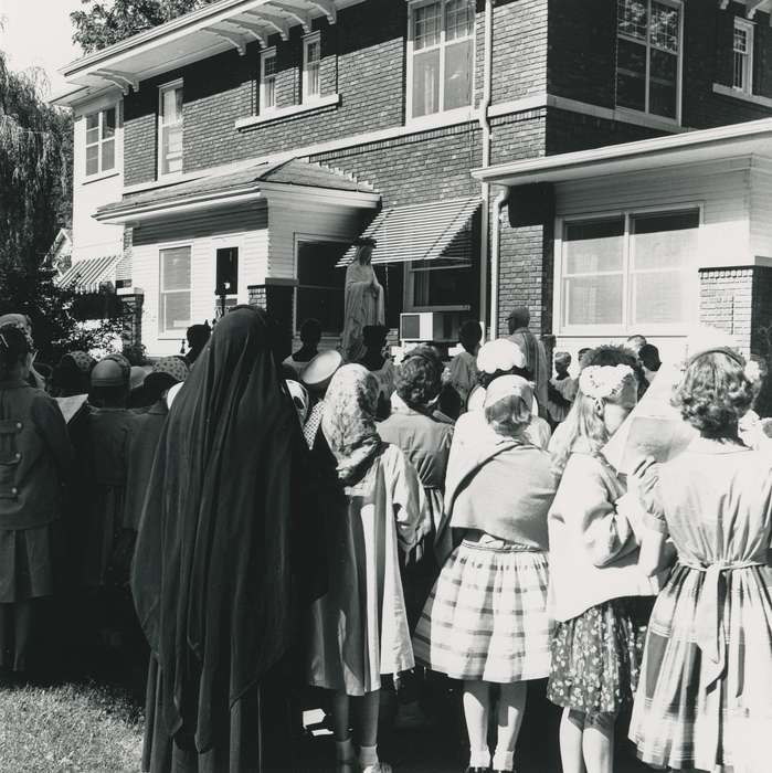 history of Iowa, Waverly Public Library, Iowa, church, religion, Religion, crowd, Iowa History, women, church service, IA