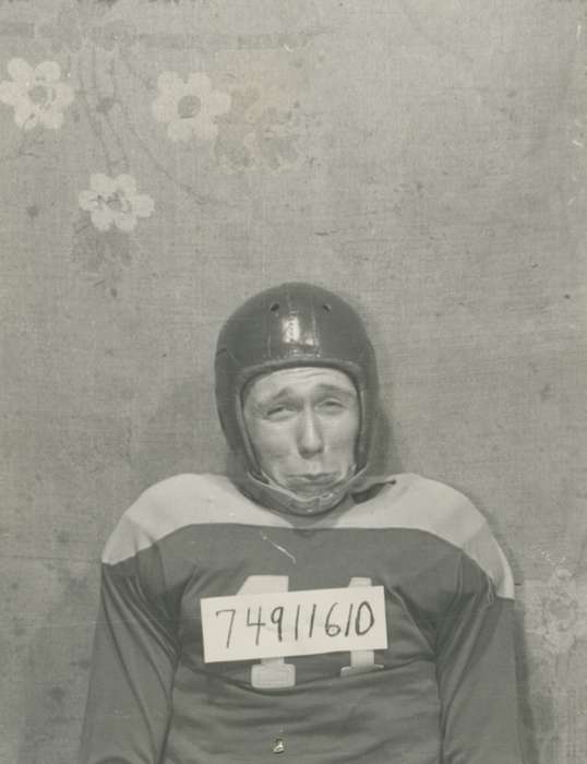 IA, Iowa, silly, Portraits - Individual, football, Sports, Burk, Susan, history of Iowa, helmet, Iowa History