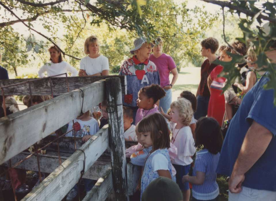 orchard, Randall, Judy, correct date needed, Iowa, Schools and Education, children, Children, Marion, IA, history of Iowa, students, teacher, Farms, petting zoo, apple, apple orchard, Iowa History