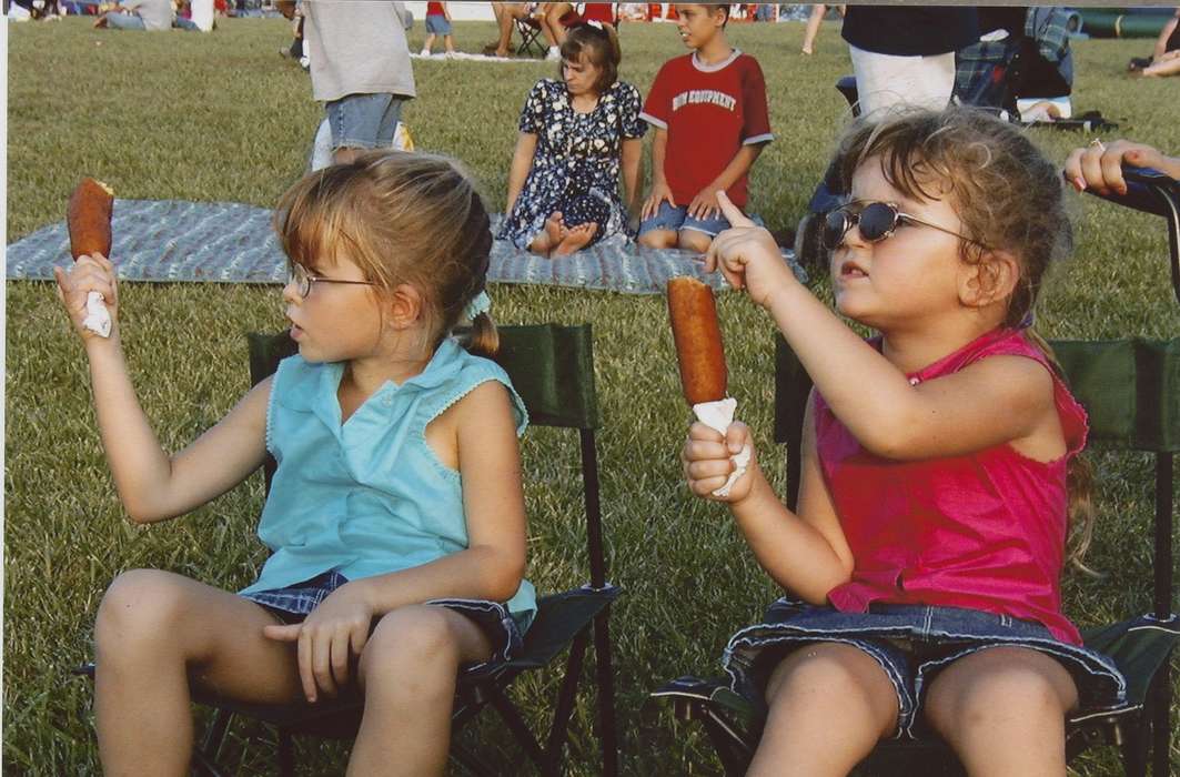 Food and Meals, Iowa, sunglasses, lawn chairs, Families, Leisure, Children, corn dog, sisters, Entertainment, july 4th, LeQuatte, Sue, Wisconsin Dells, WI, history of Iowa, Iowa History