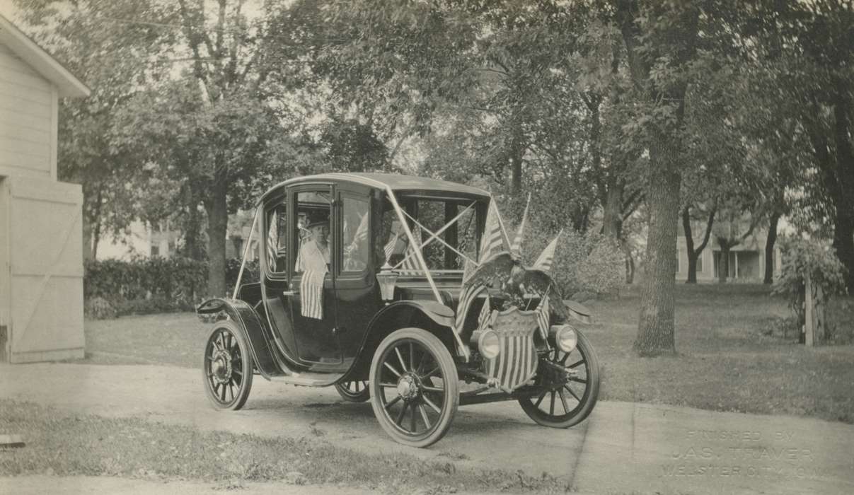 Iowa, Webster City, IA, McMurray, Doug, car, electric car, flags, history of Iowa, Motorized Vehicles, Iowa History