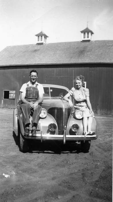 history of Iowa, Walker, Erik, Motorized Vehicles, Iowa, Cedar Falls, IA, car, Iowa History, Leisure