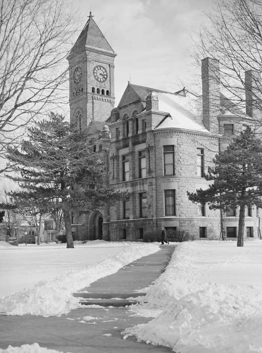 Ackerman, Bill, Main Streets & Town Squares, history of Iowa, Iowa History, adminstration building, Winter, clock tower, brick building, courthouse, Iowa, Cities and Towns, snow