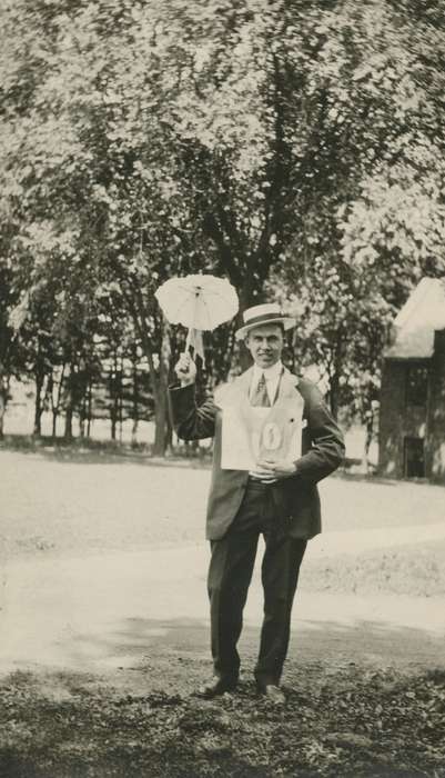 Travel, Iowa, parasol, yale, McMurray, Doug, umbrella, Portraits - Individual, New Haven, CT, history of Iowa, Iowa History