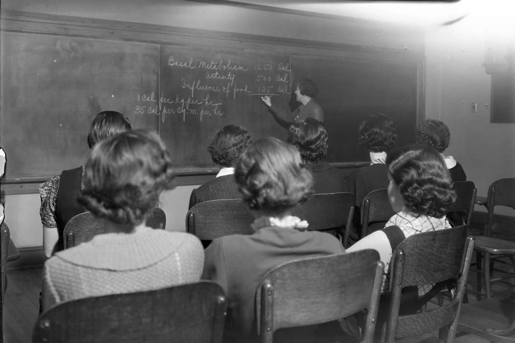 Cedar Falls, IA, history of Iowa, chalkboard, Iowa History, uni, iowa state teachers college, classroom, hair, UNI Special Collections & University Archives, Iowa, Schools and Education, university of northern iowa