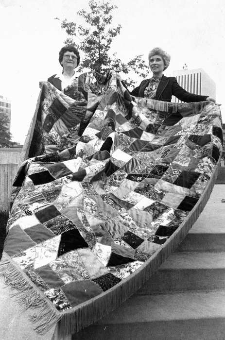 Portraits - Group, history of Iowa, Iowa History, quilt, Businesses and Factories, Ely, IA, Iowa, Karns, Mike, Labor and Occupations