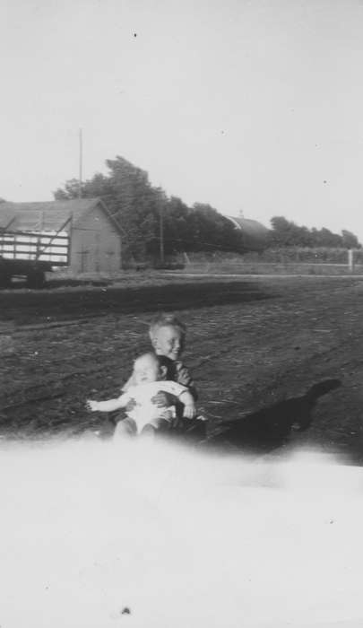 Portraits - Group, Tjepkes, Judi and Kim, history of Iowa, Iowa History, George, IA, wagon, Iowa, Farms, Children, baby