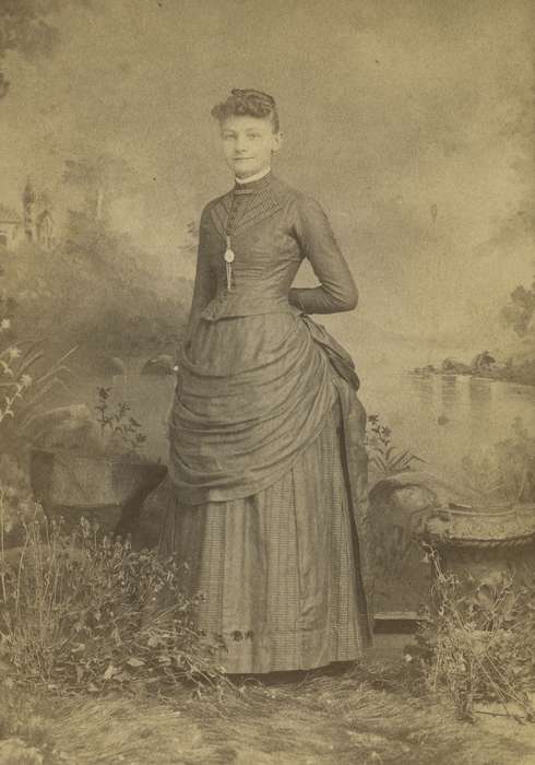 bustle, history of Iowa, Iowa History, woman, watch chain, Olsson, Ann and Jons, Manchester, IA, cabinet photo, Iowa, long skirt, painted backdrop, Portraits - Individual
