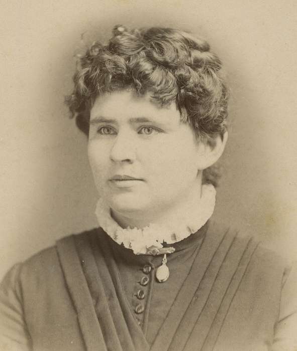 Portraits - Individual, Iowa History, IA, Fink-Bowman, Janna, Iowa, history of Iowa