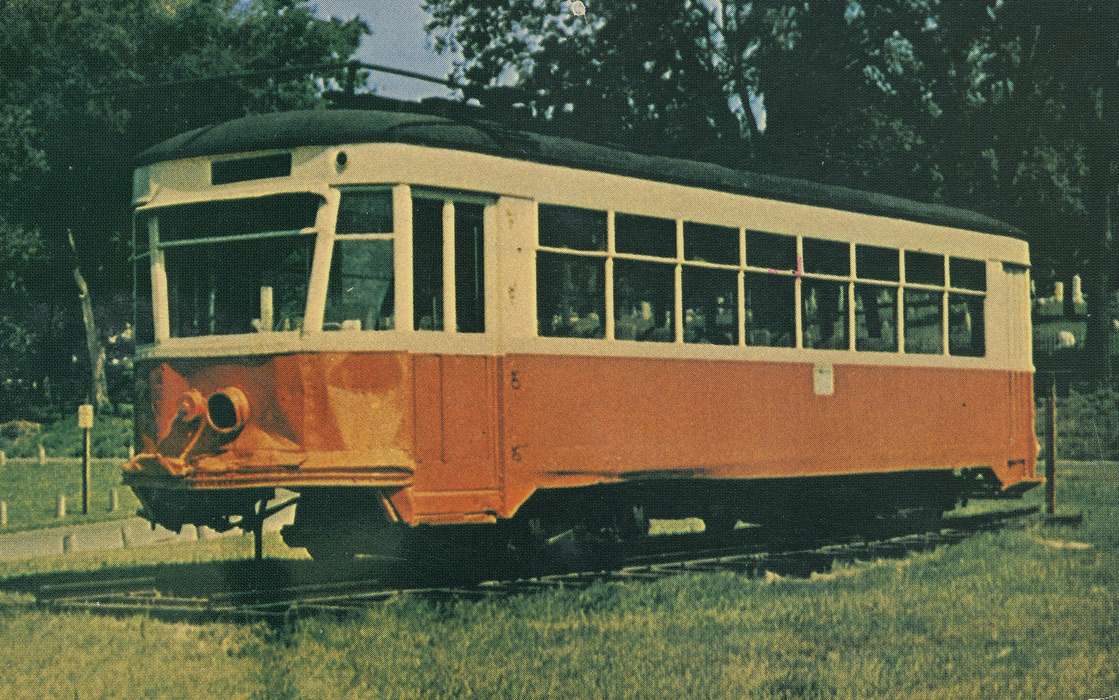 history of Iowa, Iowa History, Motorized Vehicles, street car, postcard, Iowa, Waterloo, IA, Shaulis, Gary