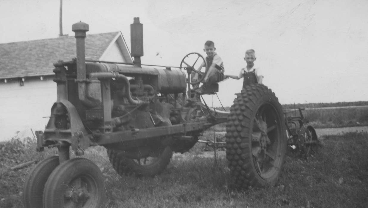 Portraits - Group, Tjepkes, Judi and Kim, history of Iowa, Iowa History, George, IA, tractor, Iowa, Farms, Children
