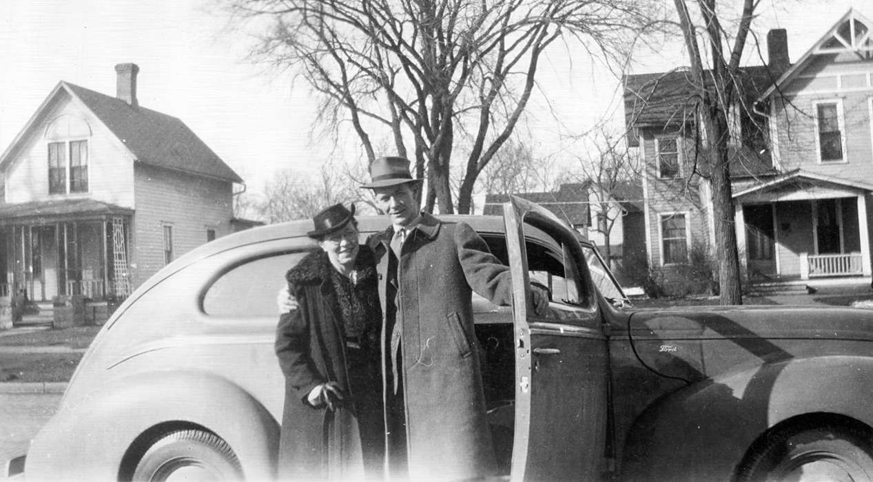 Portraits - Group, history of Iowa, Iowa History, Motorized Vehicles, Webster City, IA, ford, car, Iowa, Cities and Towns, Curtis, Leonard