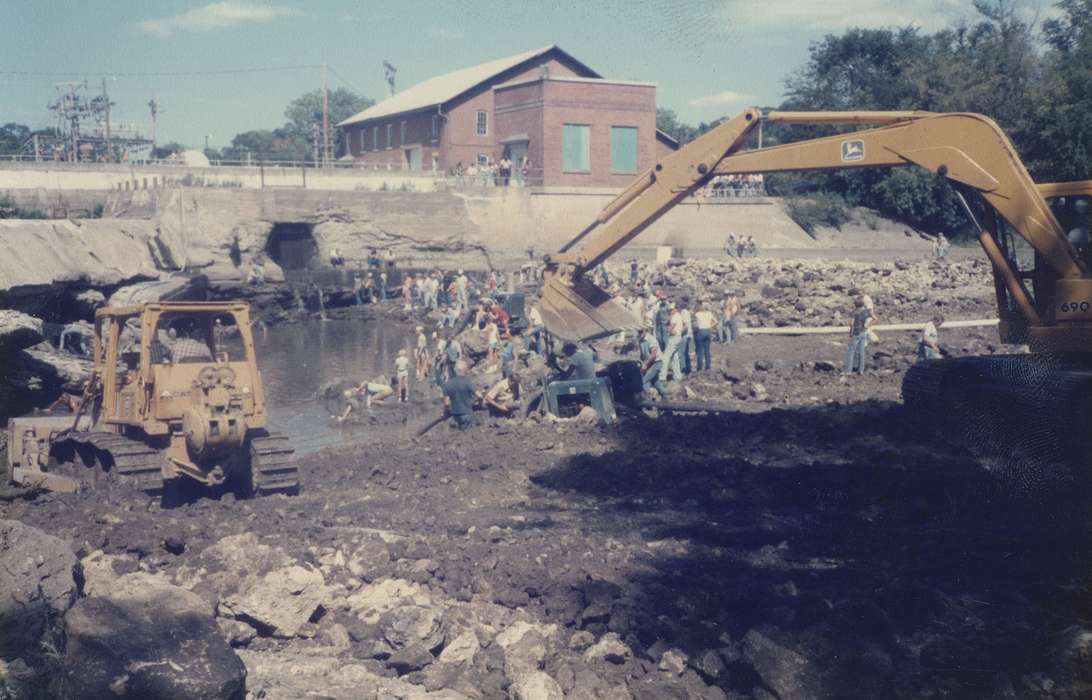 history of Iowa, Iowa History, Lakes, Rivers, and Streams, Iowa, Anamosa, IA, construction, Hatcher, Cecilia, Labor and Occupations