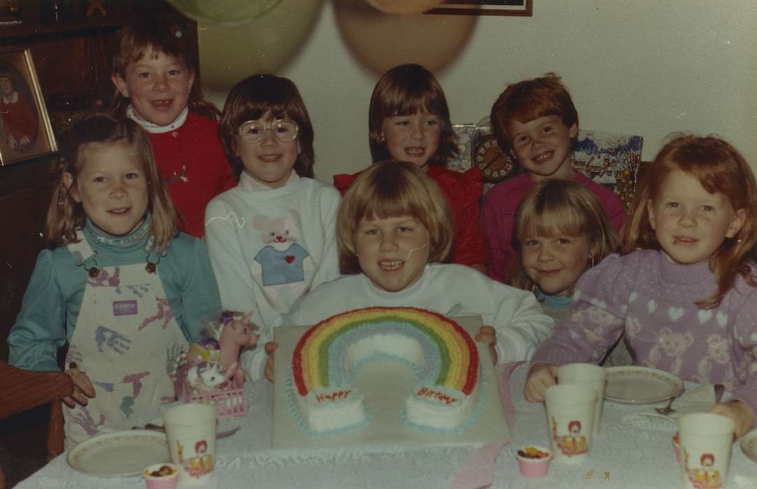 Portraits - Group, history of Iowa, Iowa History, birthday cake, toy, Reinbeck, IA, Iowa, Food and Meals, Children, birthday party, East, Lindsey